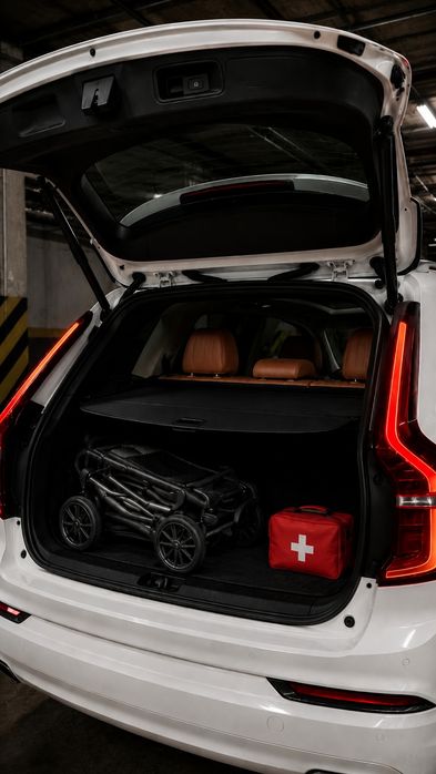 Автомобиль Volvo XC90 кроссовер