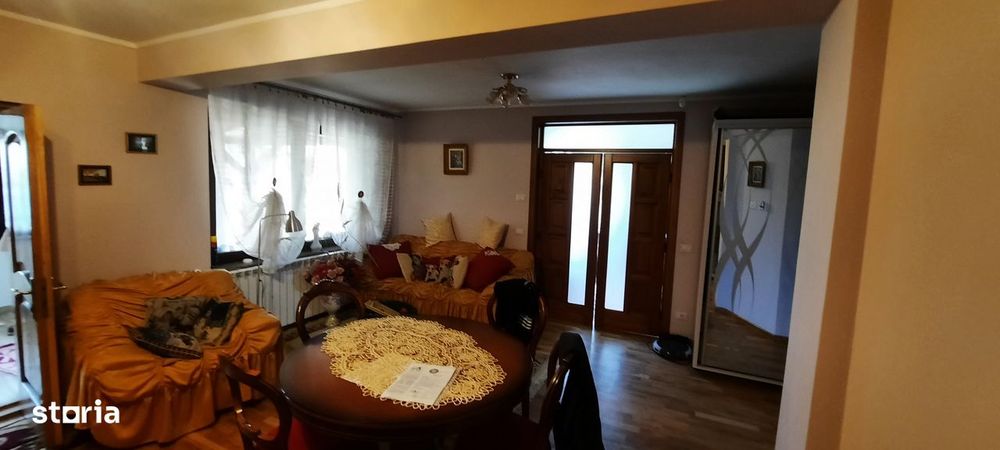 Casa cu etaj in Catamarasti Deal