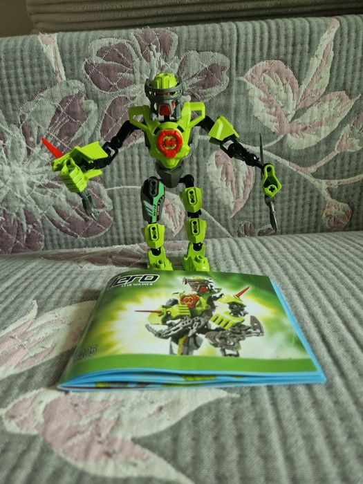 Лего  робот hero2