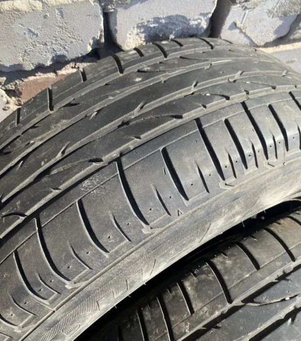 Продам летние шины 215/65/16