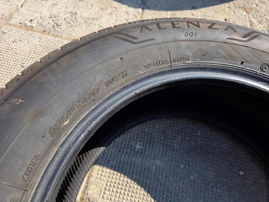 1бр Лятна гума 225 65 17 - Bridgestone