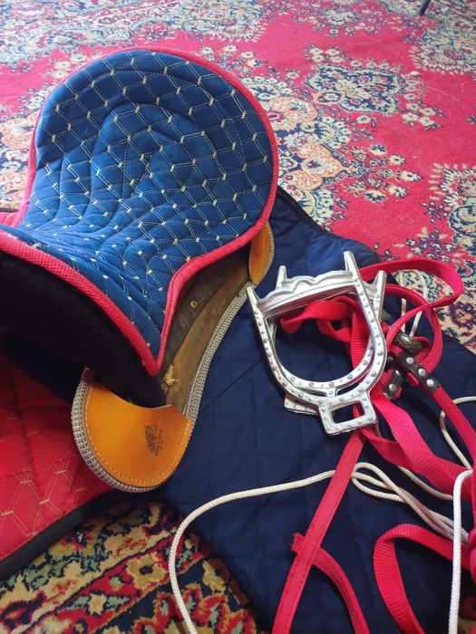 Продам седло все в сборе