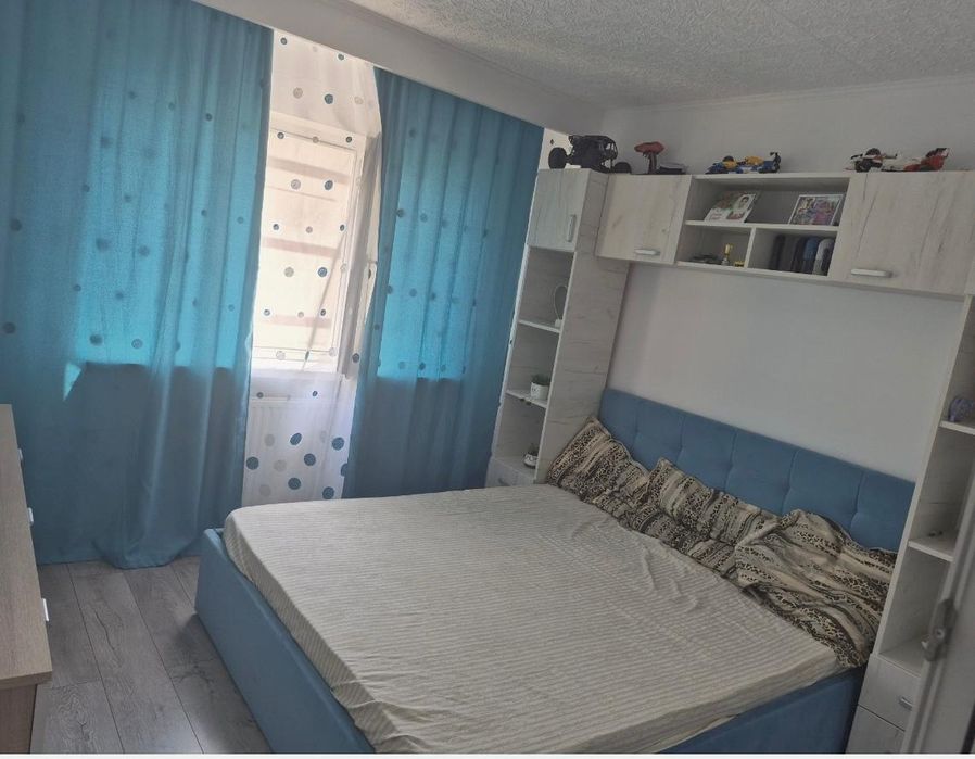Apartament cu 3 camere