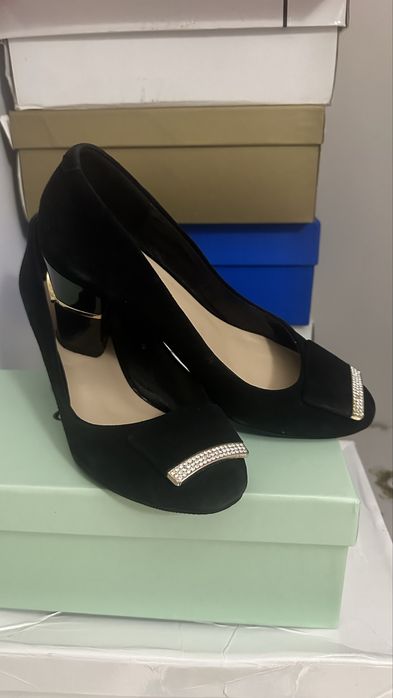 Продам обувь 39 размера