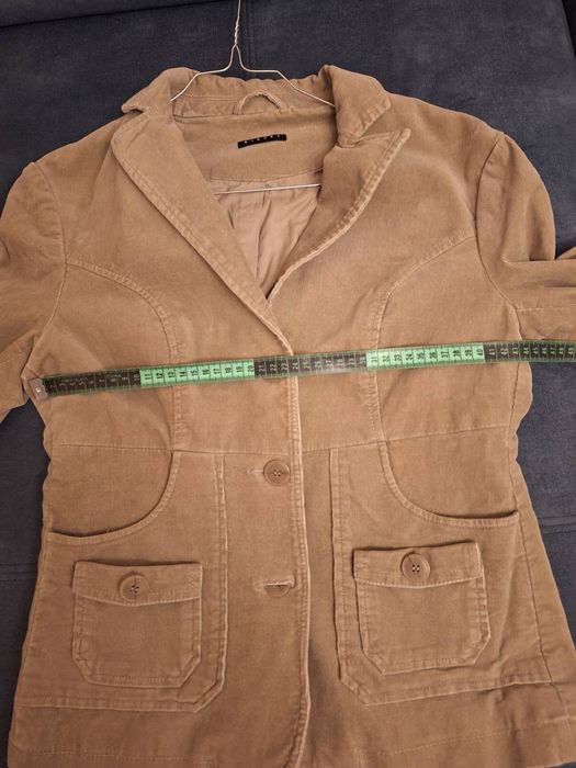 Ново велурено сако Sisley