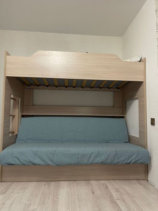 Кровать двухярусная