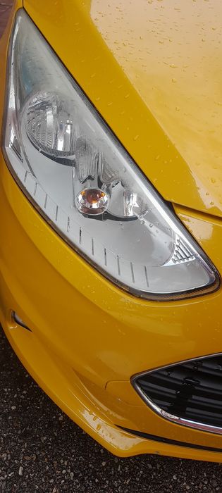 Фар за Ford B max