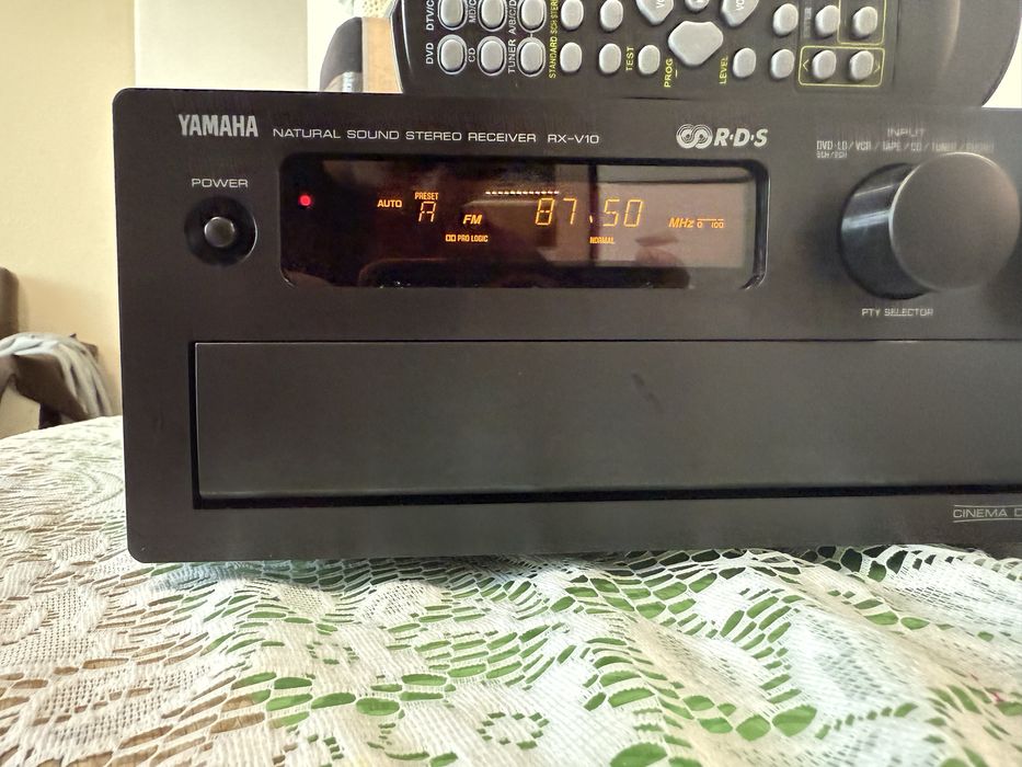 Yamaha RX-V10 мини ресивър