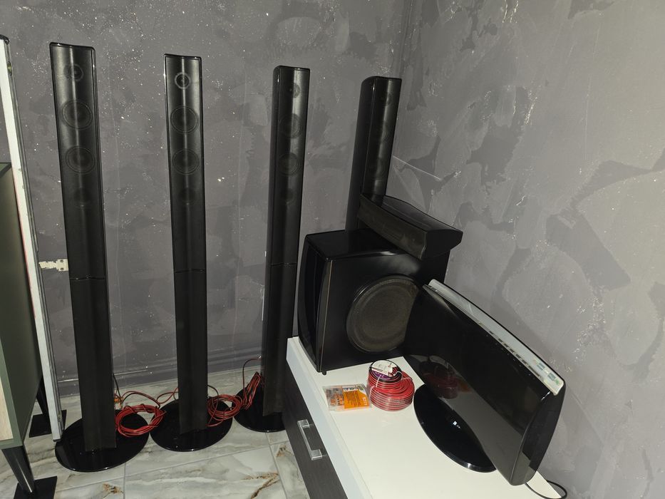 Sistem Home Cinema Samsung 5.1 HT-TX250 cu 4 boxe și subwoofer
