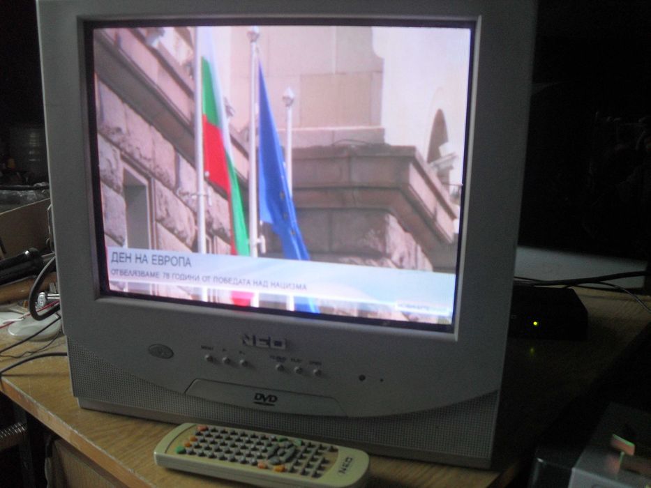 стари радио и телевизионни приемници