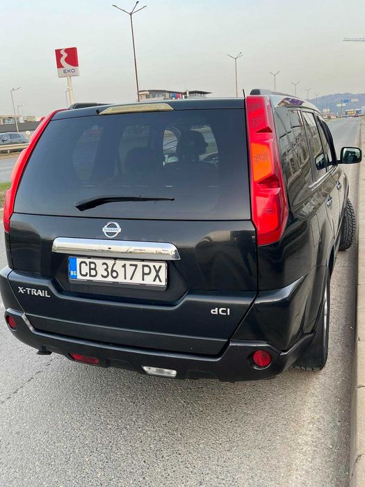 Продавам Nissan X-Trail II Проблем в двигателя, модел M9R – (не пали)