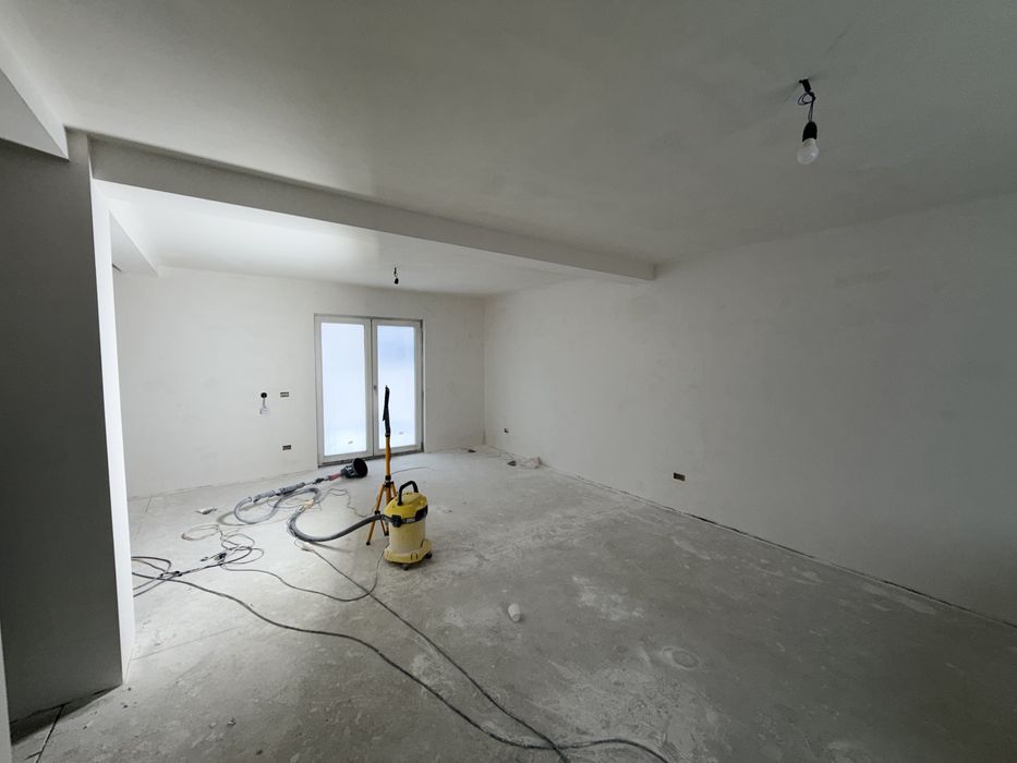 Pret redus!!!Proprietar casa noua P+1 – 3 dormitoare / 3 bai