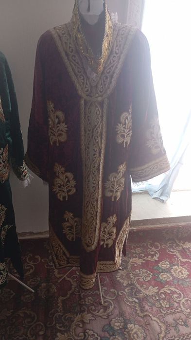 Sarpo choponlari hamda chimildiq sotiladi