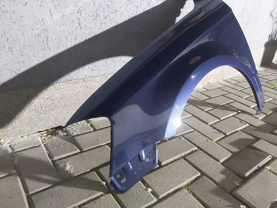 Aripa Fata Stanga VW Passat B7 An 2011-2014 Vopsita Albastru
