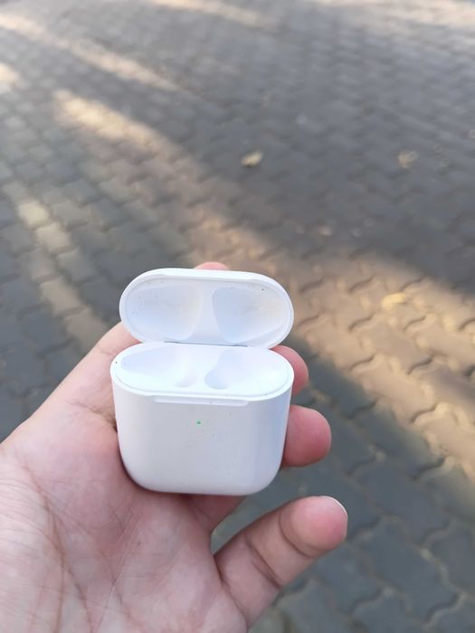 Airpods 2 кейс только