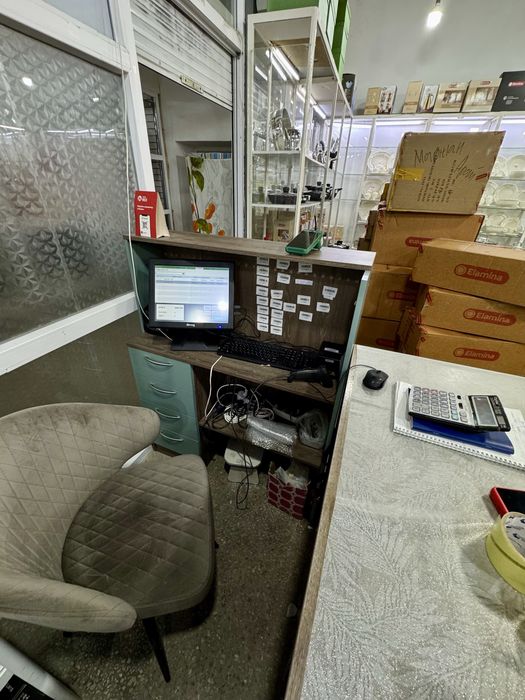 Продается стол и рецепция в рассрочку