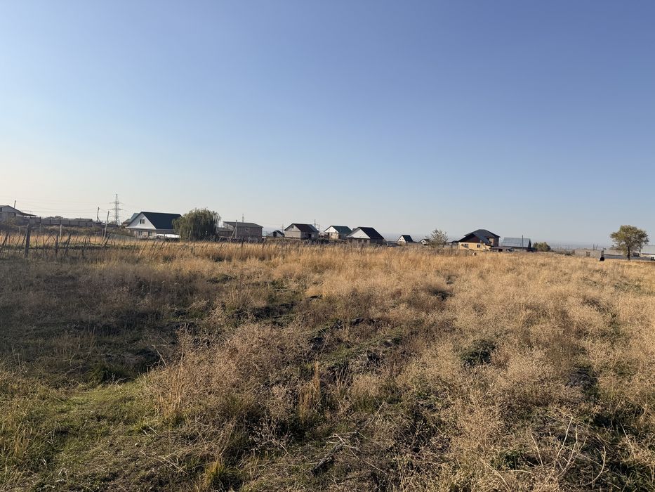 Продается участок п.Кызыл Кайрат