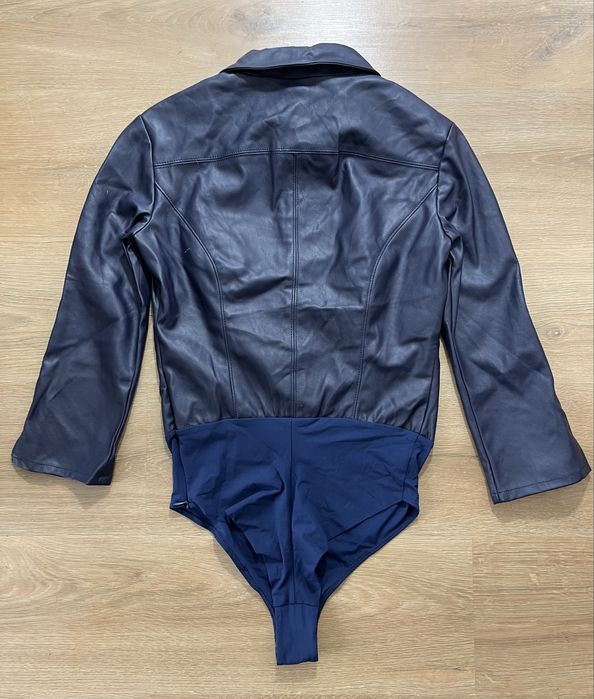 Elisabetta Franchi кожено боди размер M