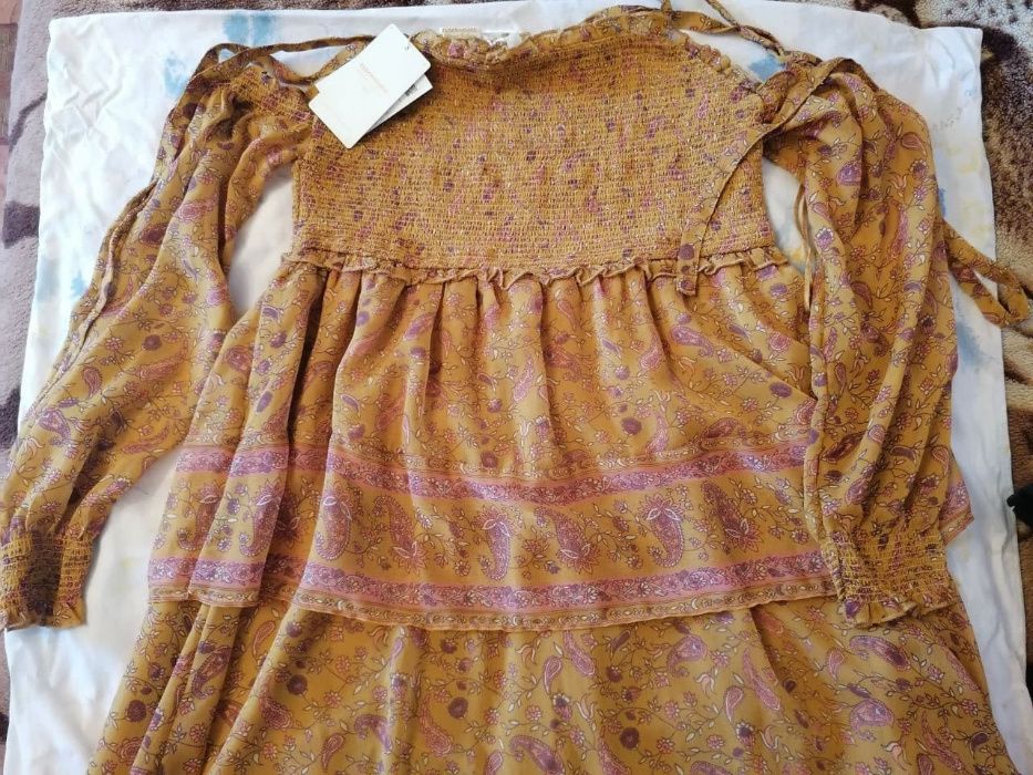 Bluza de dama cu umerii goi