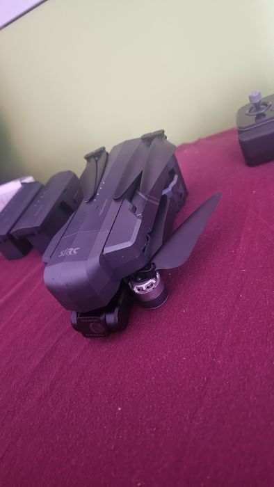 Drona completa SJRC 11F Pro + 2 baterii +husă