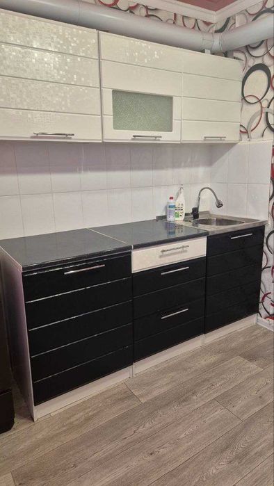 Сдам 1км. кв, р-н 4 поликлиника