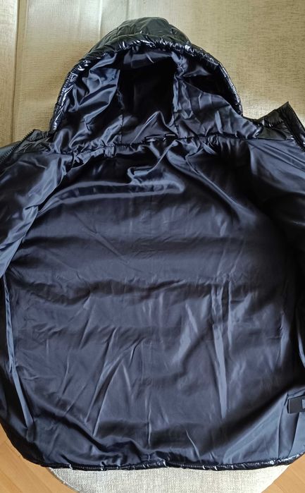Зимно непромокаемо яке с качулка размер L. Ново.