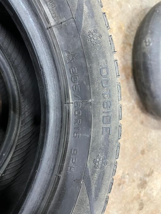 Продам  2 баллона резины