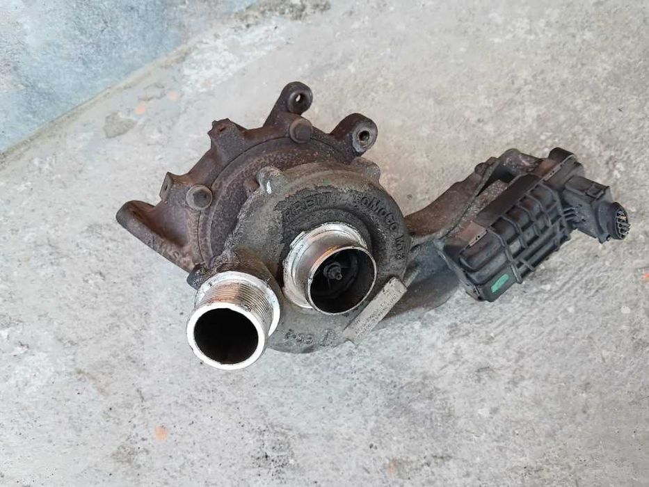 Turbina Jaguar XF X250 3.0 D cod AX2Q-6K682-CA