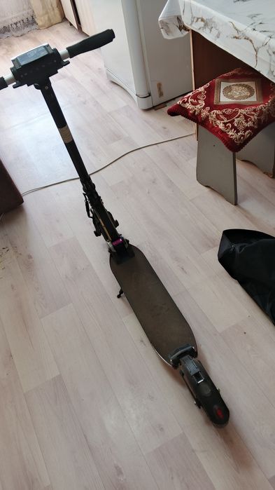 Продам электросамокат Kugo S3Pro Jilong