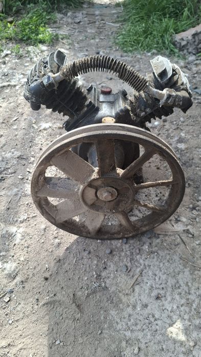 Продам компрессор