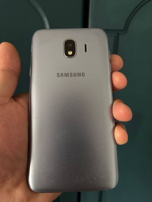 Продам SAMSUNG J4 (MS-J400F)
