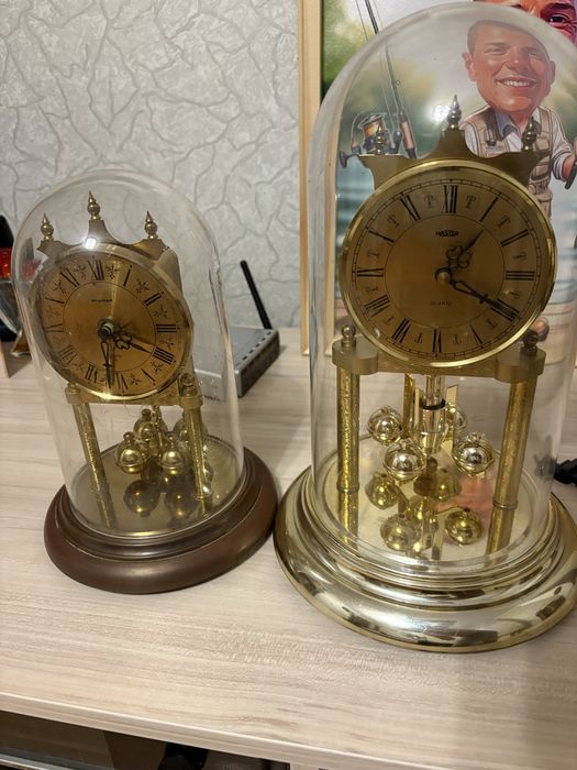 Часовници работят с батериий