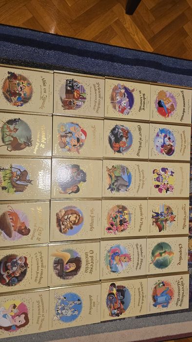 Carti Disney - povesti din colectia de aur - 39 buc