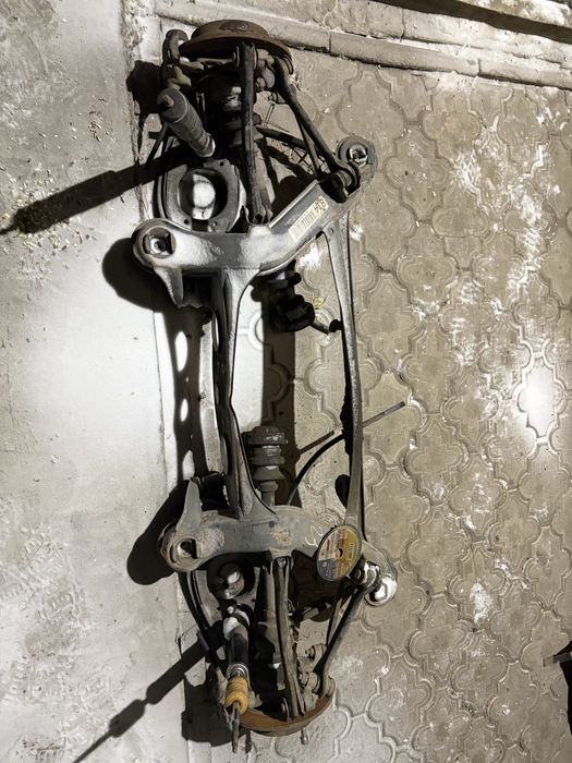 задняя балка мерседес 190