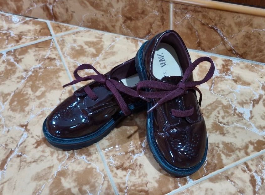 Боти Zara, H&M, лофери Zara