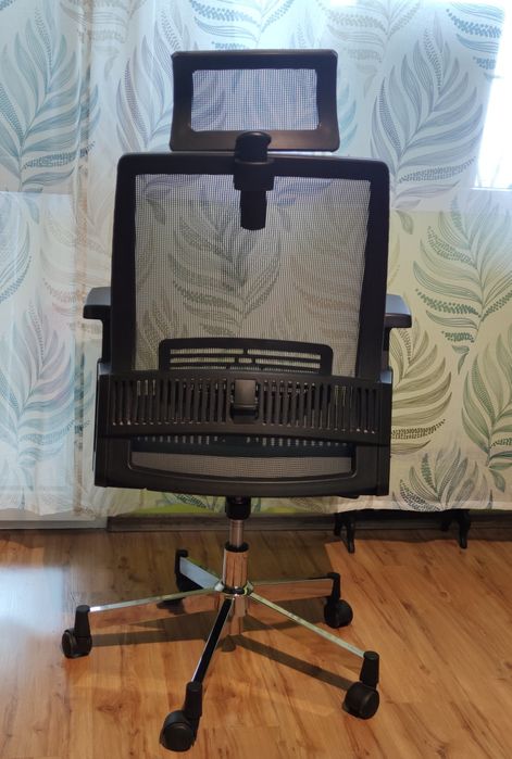 Офис стол - модерен дизайн