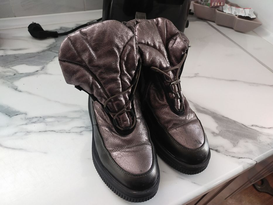 Продам сапоги детские 2000