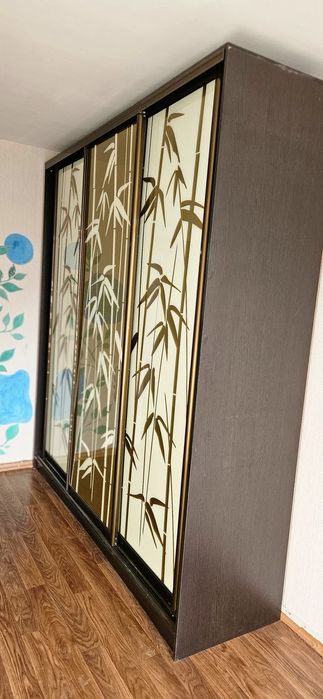 Продам большой шкаф-купе