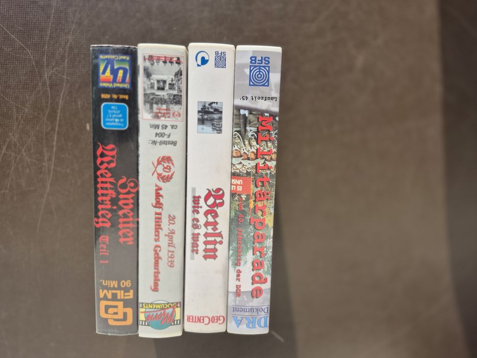Vând 7 casete video VHS originale de la 80- 120 minute colectie filme Documentare military, Razboi Hitler