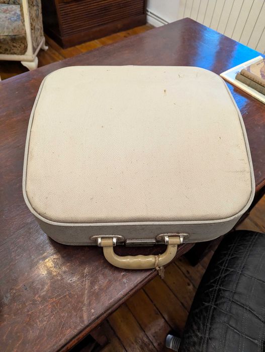 пишеща машина FACIT, латиница, qwerty клавиатура