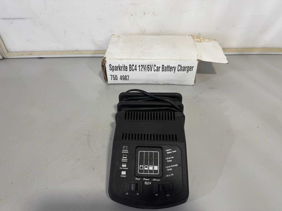 Зарядно за акумулатор - 6-12 V / 8apm / 100 W