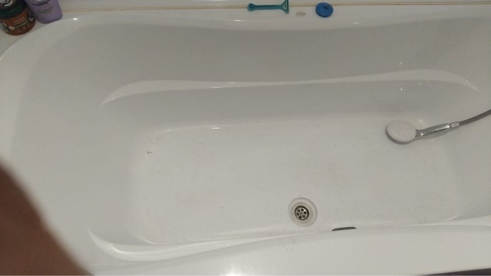 Продам хорошую ванну,