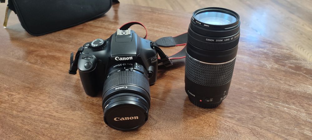 Фотоапарат  Canon  EOS 1100D