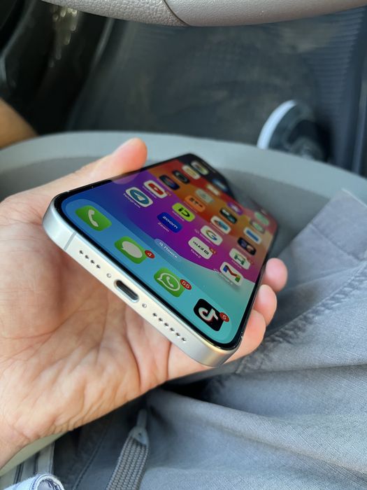 Iphone 15 pro max 256 esim