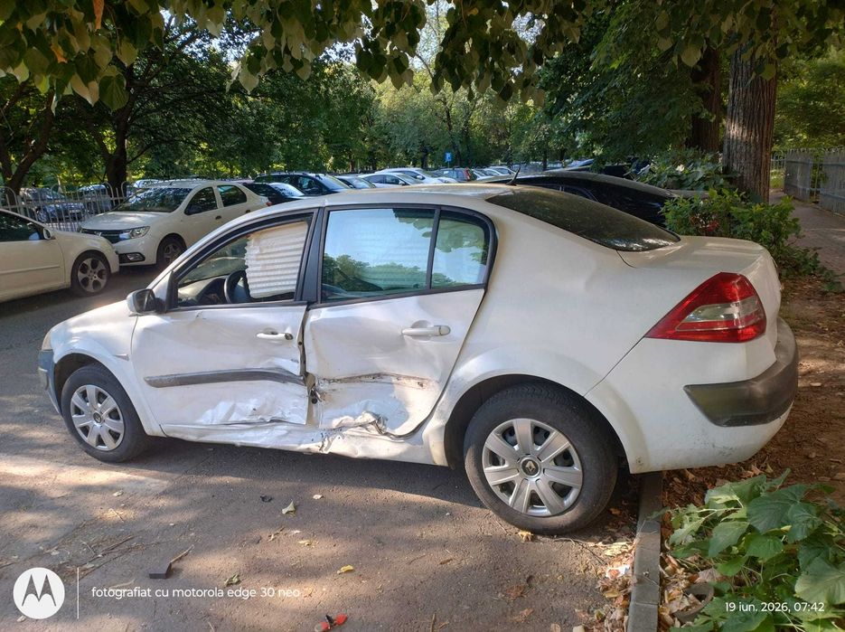 Vand Renoult Megane 2 /benzină/2006/ bun pentru rabla