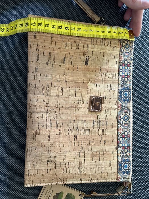 Клъч чанта ново с етикет