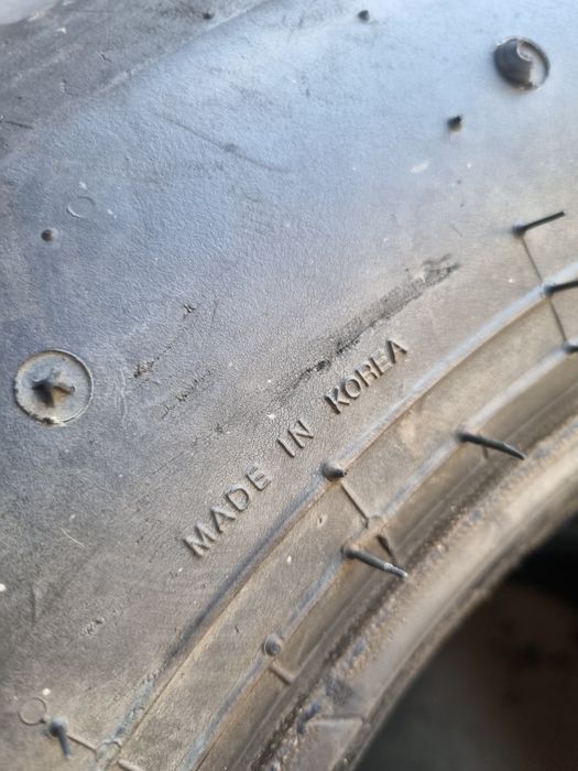 Мини Экскаватор балони б/у Хундай Доссан Волво