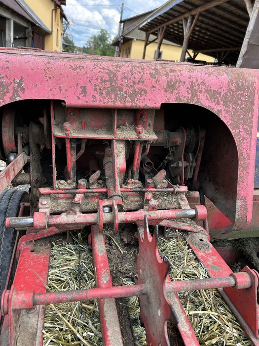 Vând balotieră L.Sgorbati