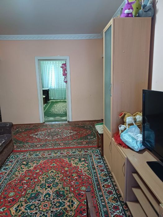 Квартира 4 хоналик, под оффис килиб ишлатса булади