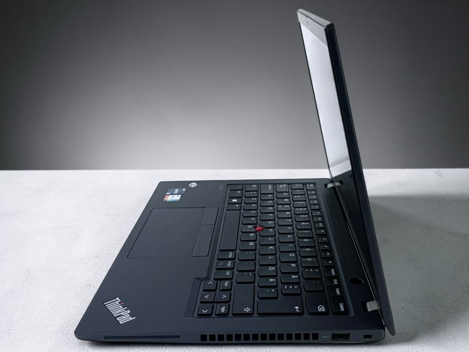 Лаптоп Lenovo ThinkPad T14 Gen 3 14" WUXGA i5-1245u 16RAM 256SSD Гаранция!